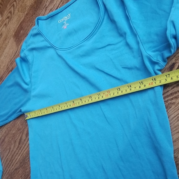 (L) Company Ellen Tracy Solid Color Classic Long Sleeve Tee Made in Canada - Picture 6 of 9